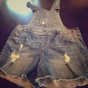 Distressed plus size overall shorts